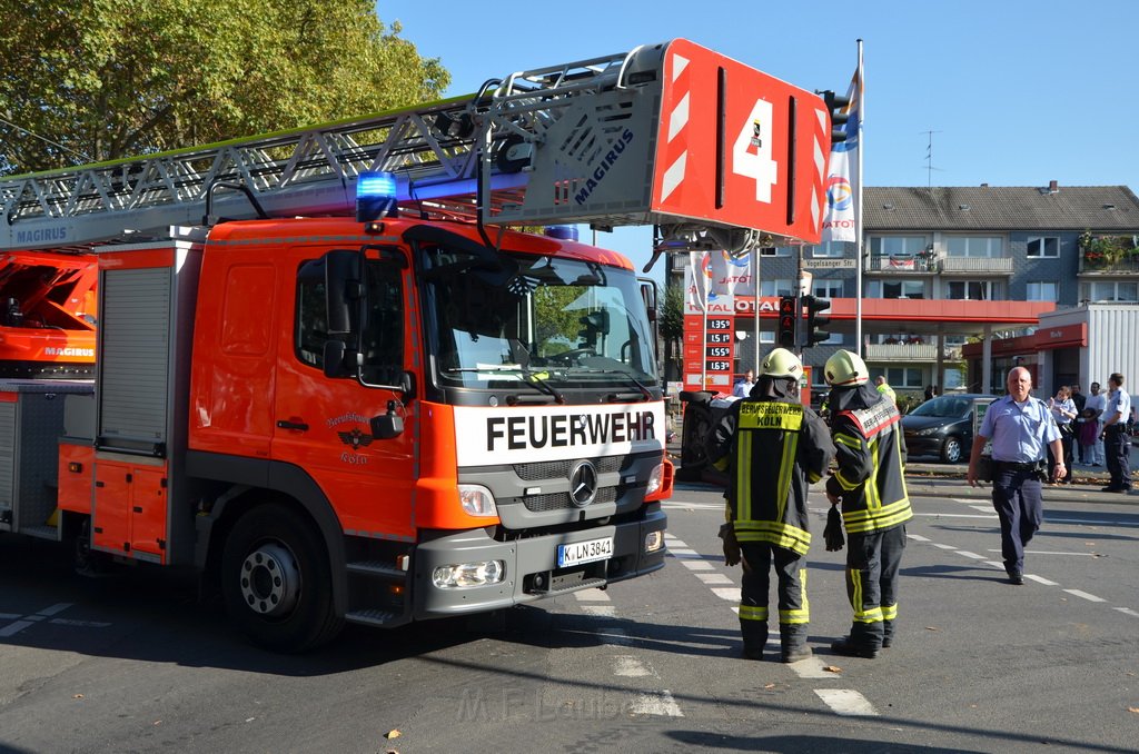 VU Koeln Ehrenfeld Vogelsangerstr Melatenguertel P6038.JPG